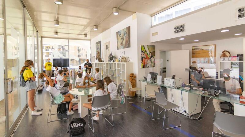 Jóvens i xiquets, regidors per un dia a Benidorm
