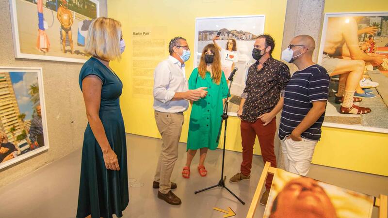 ‘El Turista Accidental’, un homenaje a los turistas de Benidorm.