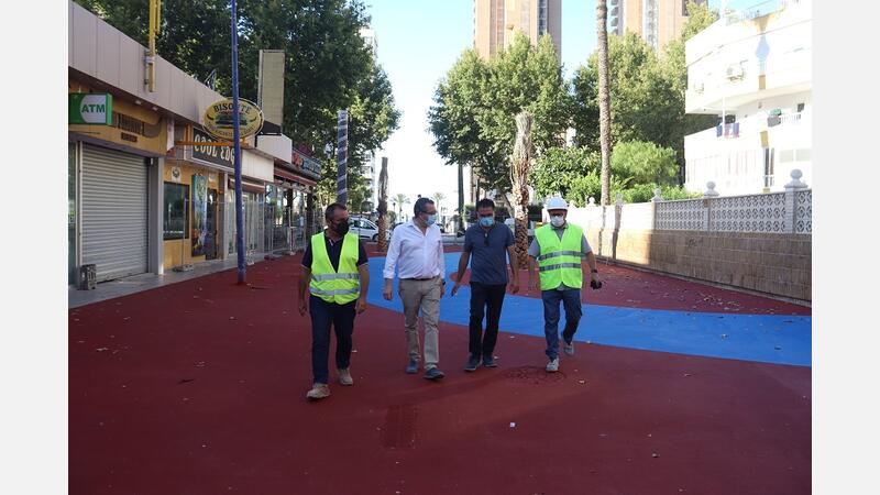 El Ayuntamiento abre dos tramos de la renovada calle Mallorca, ahora íntegramente peatonal