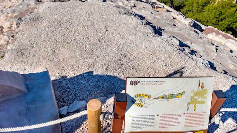 Cerca de 11.500 personas han visitado el Tossal de La Cala durante julio y agosto