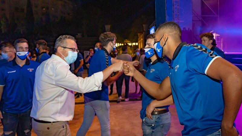 El BM Benidorm presenta les seues armes per a la nova temporada en ASOBAL