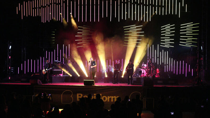 Antonio Orozco signs a night full of feeling in Benidorm