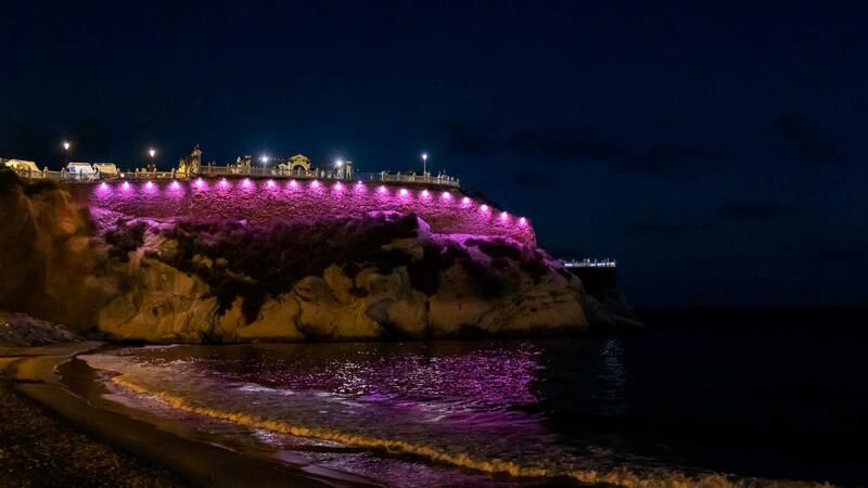 Benidorm commemorates International Breast Cancer Day with Anémona