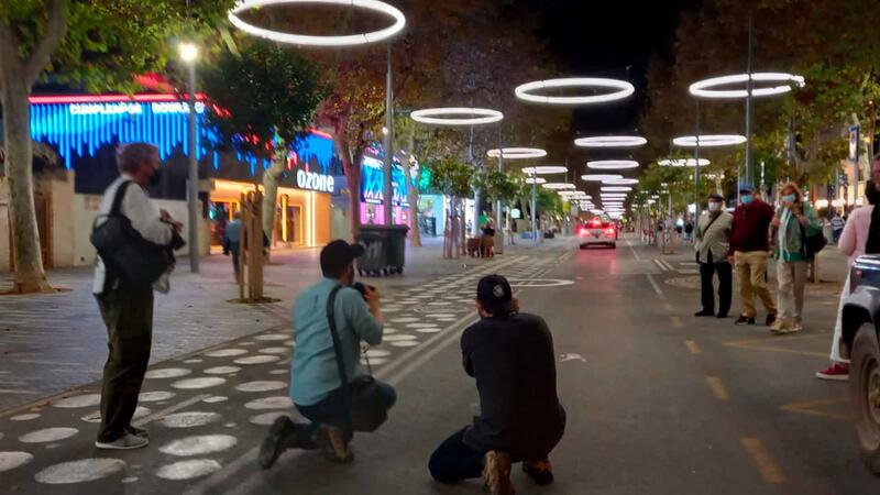 Un grup de localitzadors de produccions cinematogràfiques i de televisió visita Benidorm