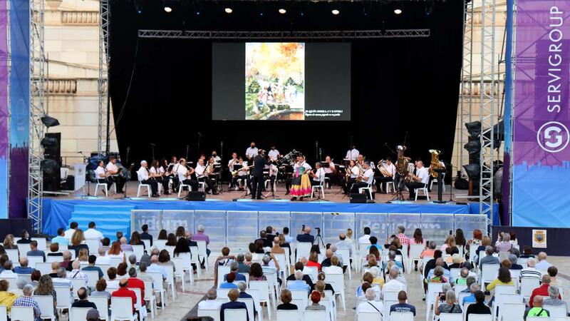 Benidorm tanca els actes del 9 d