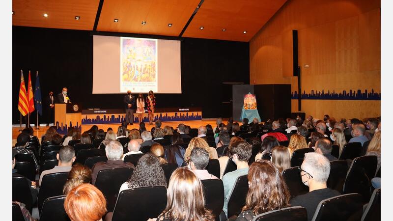 The presentation of the Official Book begins the countdown to Festes Majors Patronals