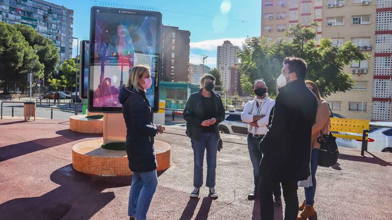 El artista Fran Ferriz plasma su visión de los primeros meses de pandemia dentro la muestra ‘Ilustración alicantina’