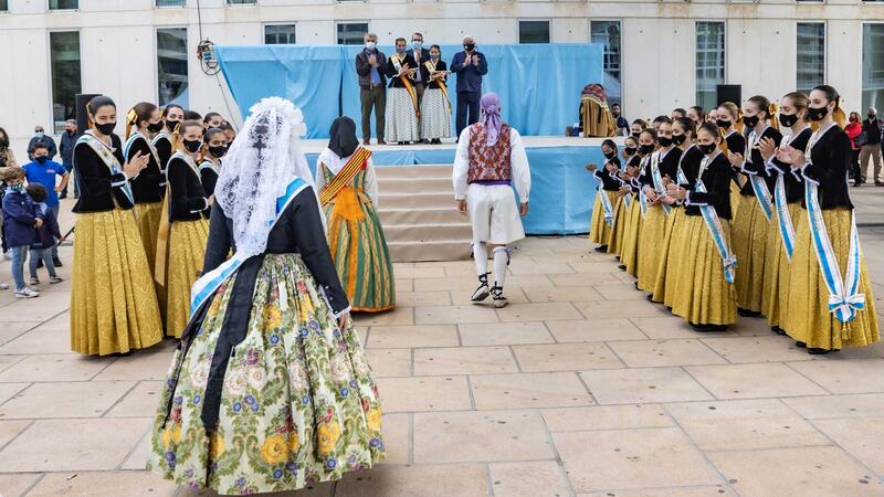 Matí de convivència entre les associacions festeres de Benidorm
