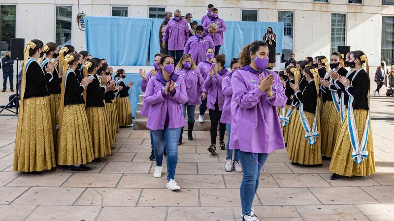 Matí de convivència entre les associacions festeres de Benidorm