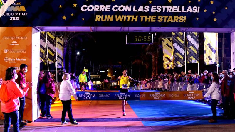 David Magán and Mª Ángeles Magán, winners of Benidorm Half Marathon