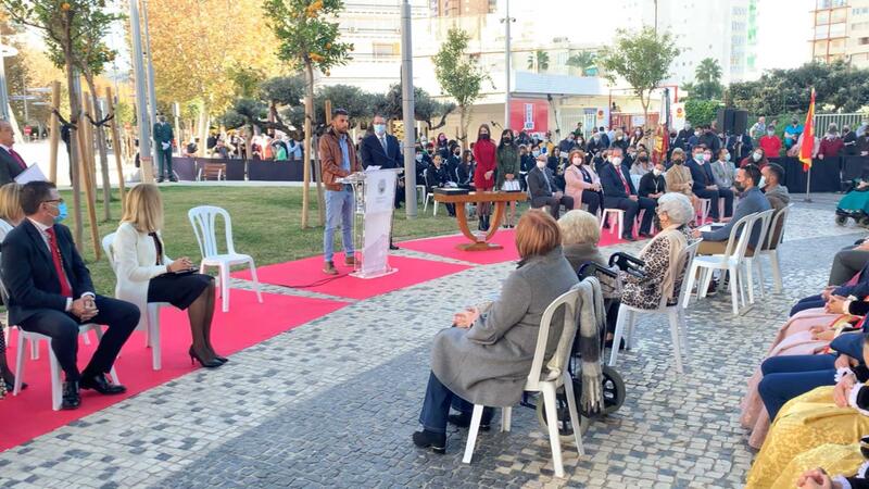 María Zaragoza i Bàrbara Pérez homenatjades a Benidorm en el Dia de la Constitució