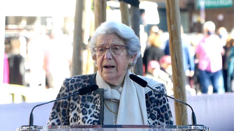 María Zaragoza i Bàrbara Pérez homenatjades a Benidorm en el Dia de la Constitució