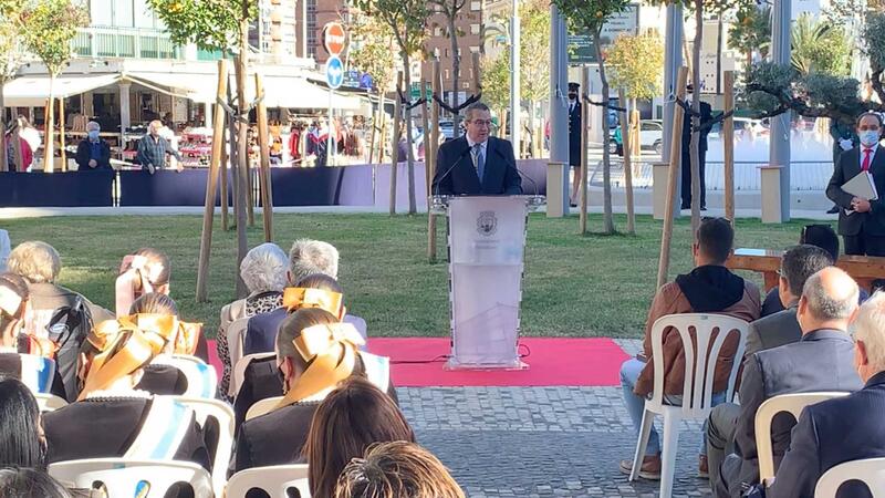 María Zaragoza i Bàrbara Pérez homenatjades a Benidorm en el Dia de la Constitució