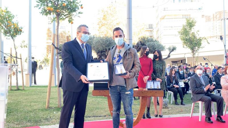 María Zaragoza i Bàrbara Pérez homenatjades a Benidorm en el Dia de la Constitució