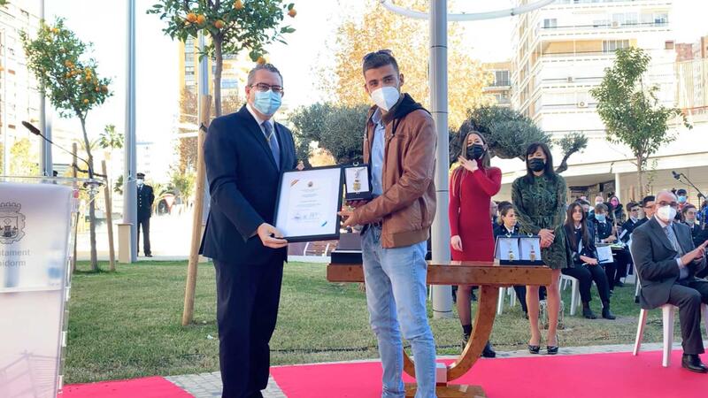 María Zaragoza i Bàrbara Pérez homenatjades a Benidorm en el Dia de la Constitució