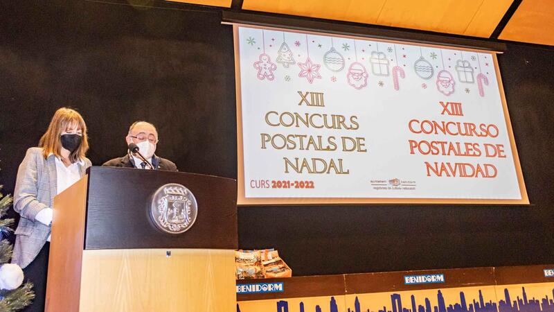 Benidorm entrega los premios del XIII Concurso Escolar de Postales Navideñas al alumnado de Infantil y Primaria