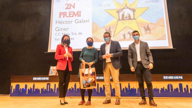 Benidorm entrega los premios del XIII Concurso Escolar de Postales Navideñas al alumnado de Infantil y Primaria