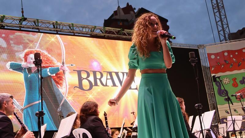 Canciones Disney y villancicos, de la mano de la SM La Nova y en la voz de Paula Dalli
