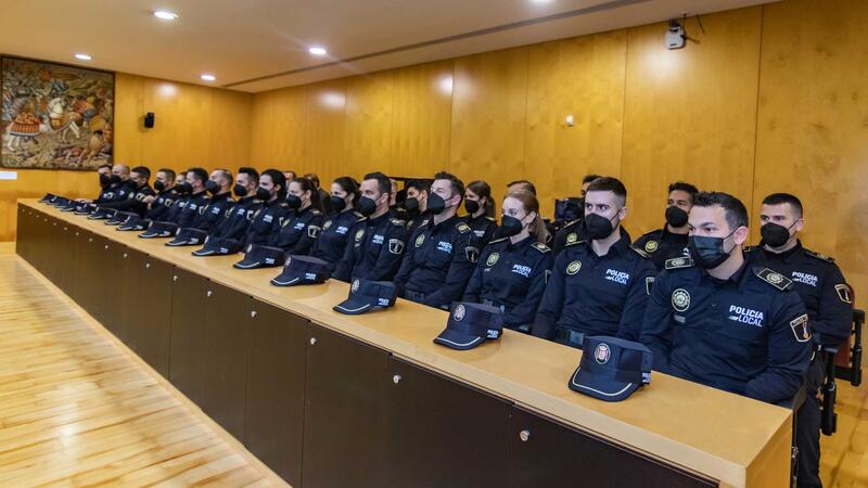 Benidorm incorpora el 1º de enero 24 nuevos agentes a su plantilla de Policía Local