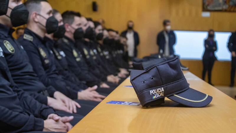 Benidorm incorpora el 1º de enero 24 nuevos agentes a su plantilla de Policía Local