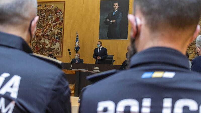 Benidorm incorpora el 1º de enero 24 nuevos agentes a su plantilla de Policía Local