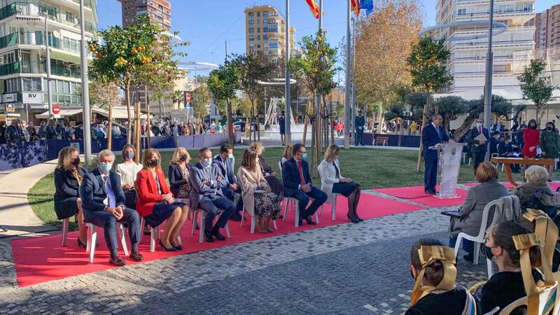 María Zaragoza i Bàrbara Pérez homenatjades a Benidorm en el Dia de la Constitució