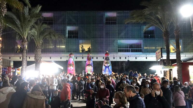 Benidorm inicia Nadal amb Beninadal des de la plaça de Ses Majestats els Reis d