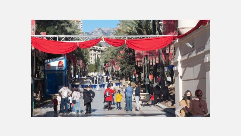 La comitiva de los Reyes Magos de Oriente acampa en l’Aigüera de Benidorm