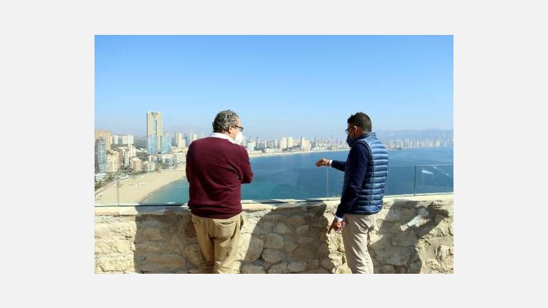 Benidorm mejora la accesibilidad al Tossal de La Cala, que desde que se inició febrero supera los 2.300 visitantes 