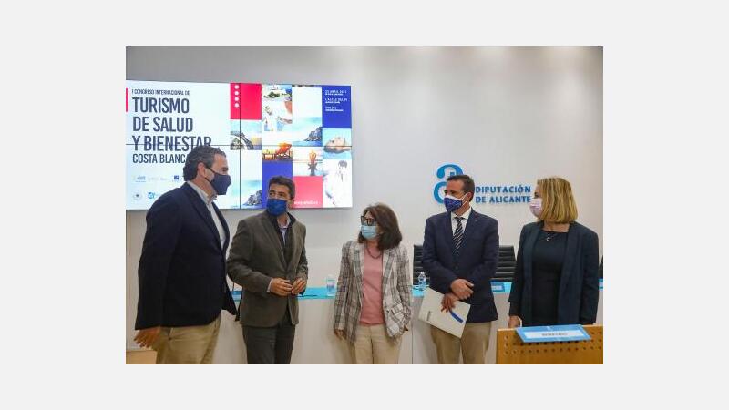 En la presentación del congreso de Turismo de Salud y Bienestar de la Costa Blanca, Benidorm apuesta por vertebrar eficazmente el segmento
