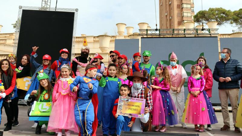 Els més xicotets de Benidorm es bolquen amb el Carnestoltes Infantil