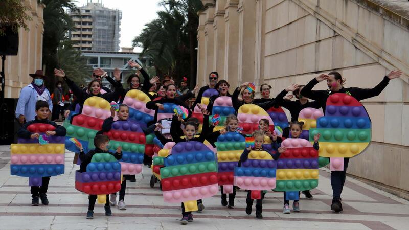 Els més xicotets de Benidorm es bolquen amb el Carnestoltes Infantil