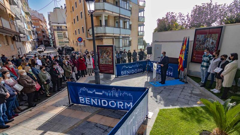 Benidorm dedica un carrer a l