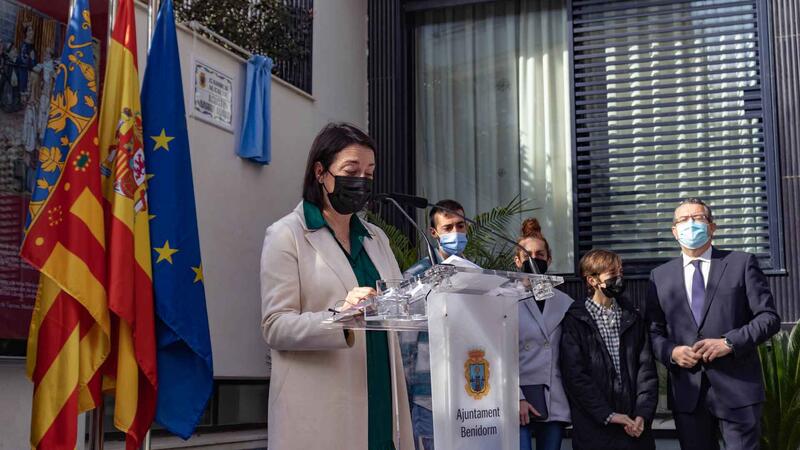 Benidorm dedica un carrer a l