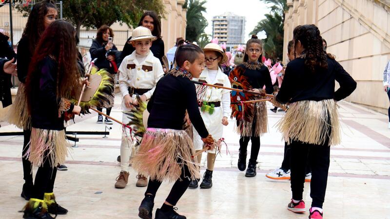 Els més xicotets de Benidorm es bolquen amb el Carnestoltes Infantil