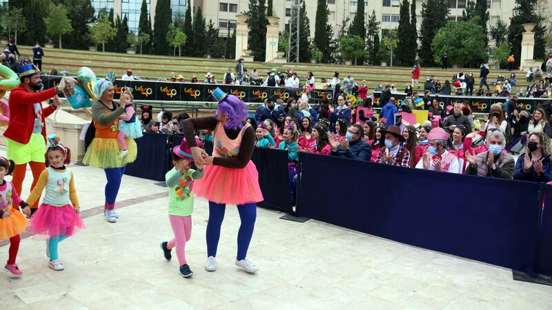 Els més xicotets de Benidorm es bolquen amb el Carnestoltes Infantil