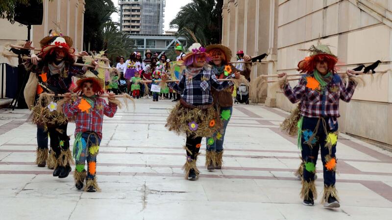 Els més xicotets de Benidorm es bolquen amb el Carnestoltes Infantil