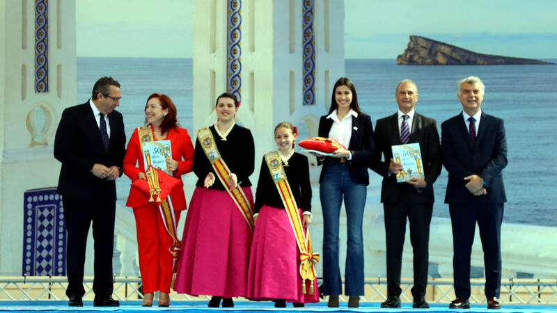 Benidorm conmemora los 50 años de Reinas de les Festes Majors Patronals