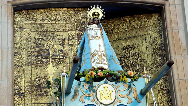Benidorm ofrenda a su patrona en el 282 aniversario de su llegada