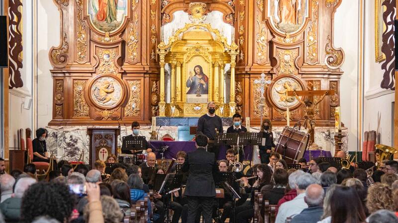 Concierto de marchas procesionales de la Banda Juvenil de la Unió Musical de Benidorm 