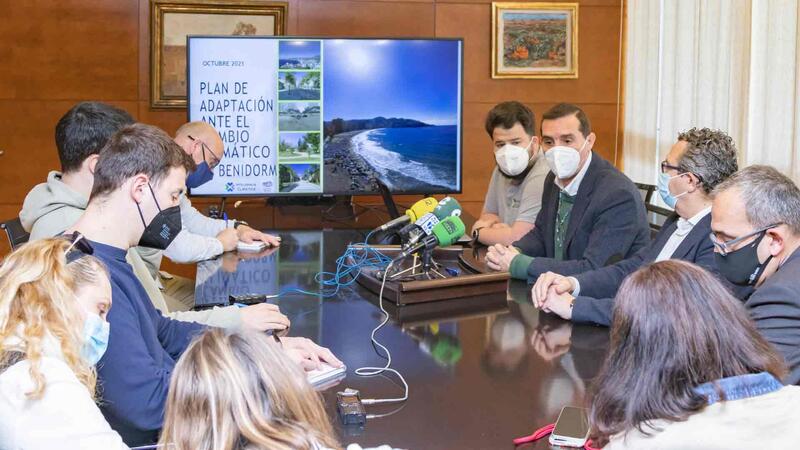 Benidorm presenta su Plan de Adaptación ante el Cambio Climático, pionero en España y con 54 acciones, algunas ya en marcha 