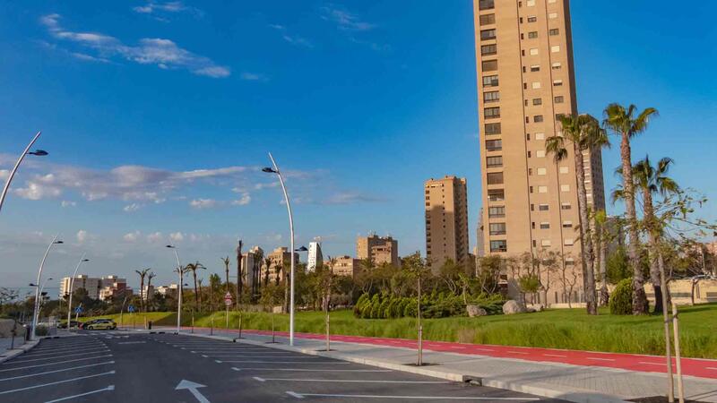 Benidorm obri un nou jardí de 4.500 metres en l