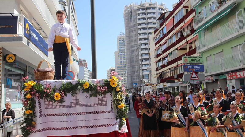 Benidorm celebra de nuevo la Festa de la Creu tras dos años sin hacerlo por la pandemia