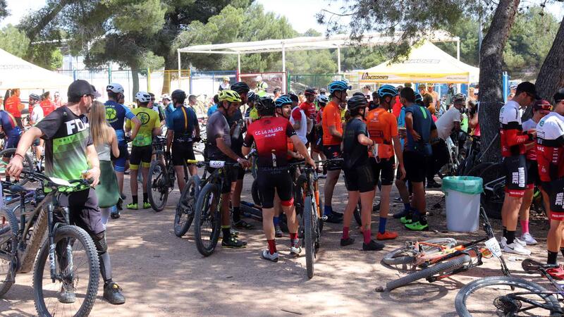 El belga Daan Soete se impone en la IV Marcha MTB Benidorm, con más de 600 participantes