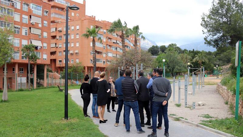 Benidorm renueva 200 luminarias en el entorno del Parque de l’Aigüera con el programa del IDAE