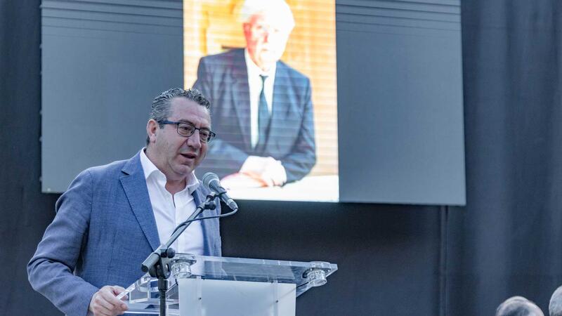 Homenaje a Pere Maria Orts i Bosch de la SM l’Illa de Benidorm en su centenario