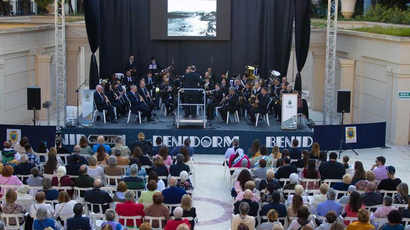 Homenaje a Pere Maria Orts i Bosch de la SM l’Illa de Benidorm en su centenario