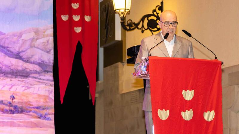 Benidorm claims its roots with the representation of the granting of the Town Charter