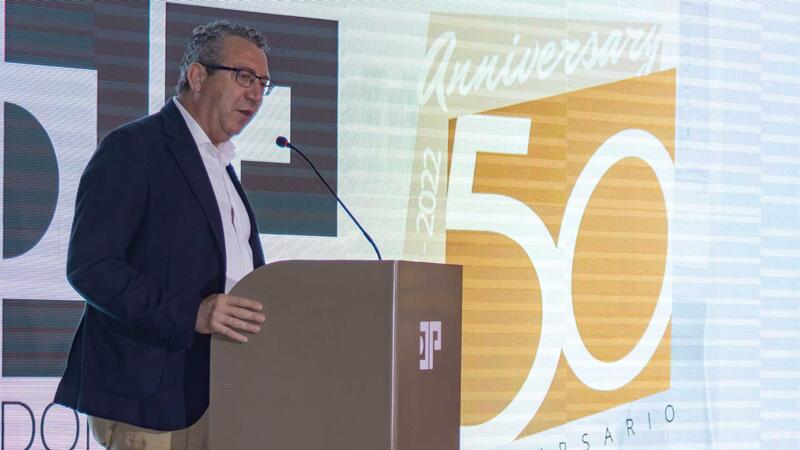 Toni Pérez felicita al Hotel Don Pancho por su 50 Aniversario
