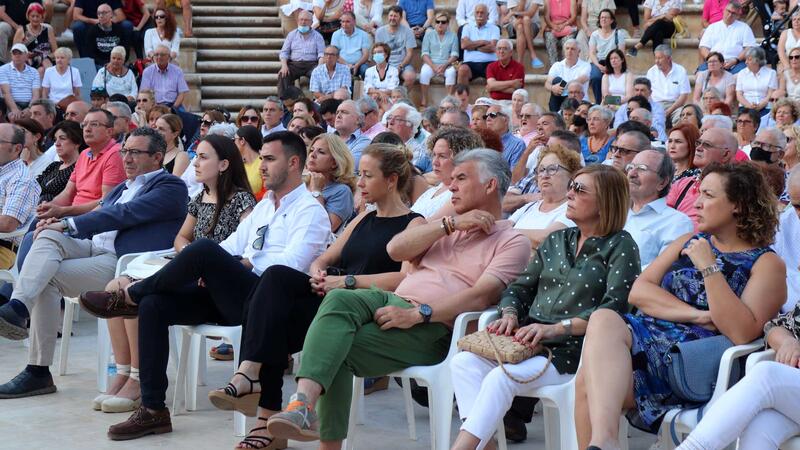 La banda sinfónica de la Unión Musical de Benidorm homenajea a su ex presidente Jaime Jesús Pérez Linares